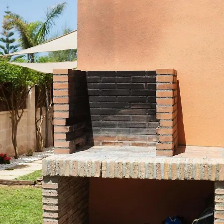 Amplio Chalet Con Jardin Piscina Y Vistas Al Mar Holiday home *